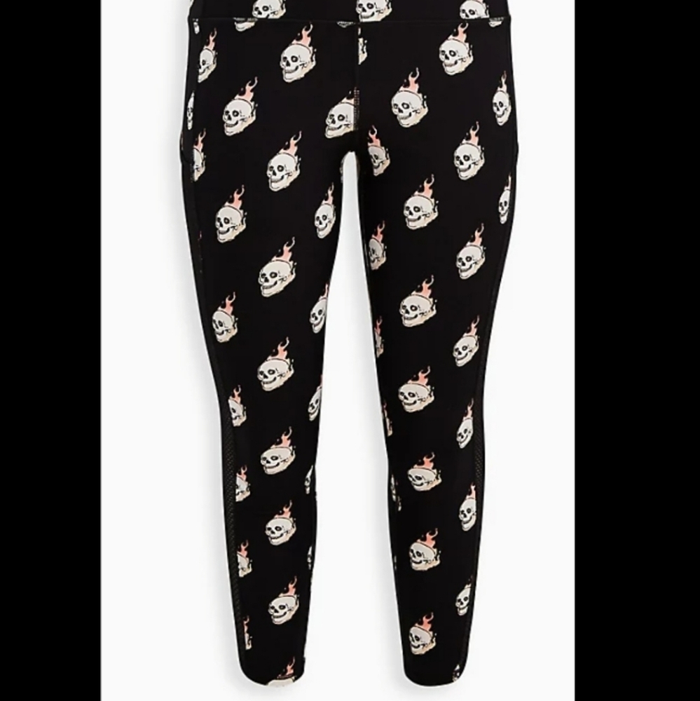 SOLD!!! Torrid Skull Active Wicking Leggings
